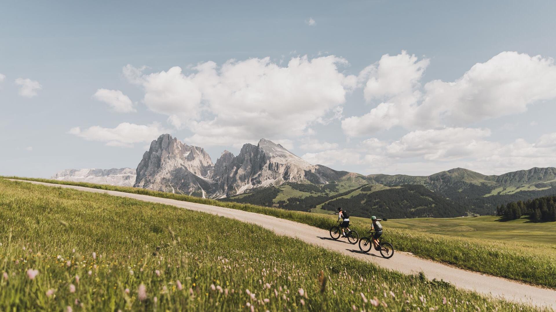Two mountain bikers in the Dolomites
