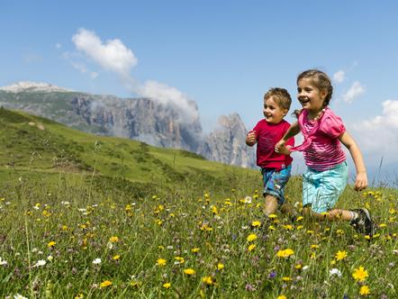 Escursioni con bambini sull'Alpe di Siusi in Alto Adige