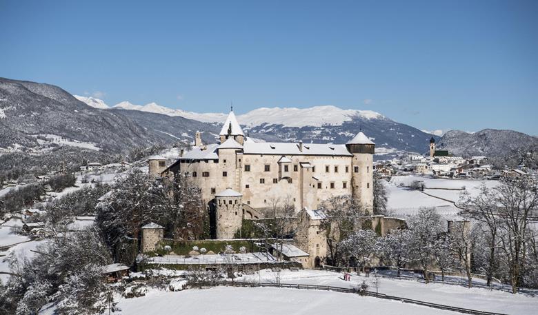 Visite guidate nel Castel Prösels dedicate al gusto, alla storia e alla cultura