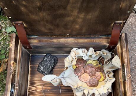 Naturschätze in einer Holzkiste