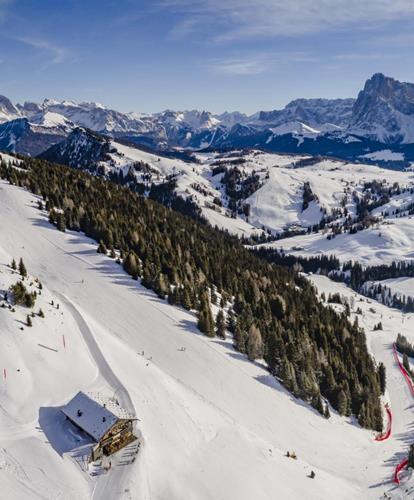 Dolomiti Superski: 12 ski areas. 1,200 kilometres of slopes. 1 ski pass
