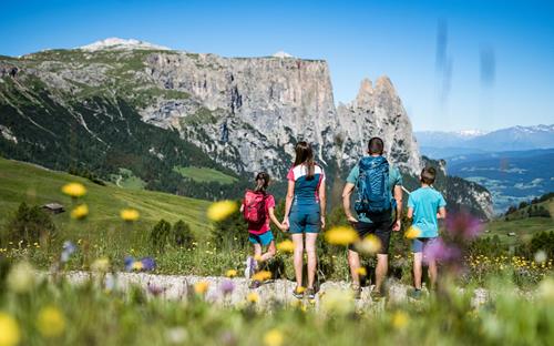 Adventure hiking and exploring with children on the Seiser Alm