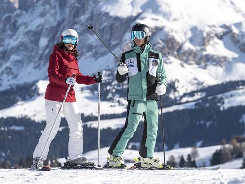 Skischule Schlern 3000: Explore the Dolomites - Skisafari Fassatal