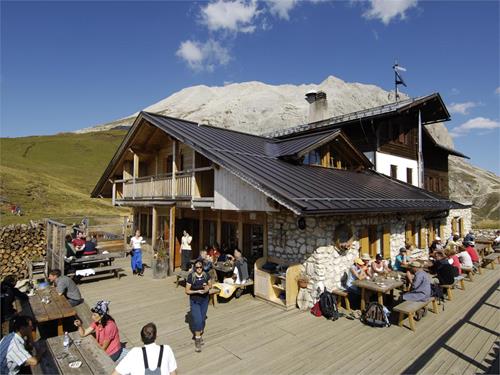 refuge Plattkofelhütte (2303m)