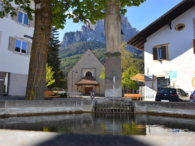 Respect the mountain - Fountain village square Seis