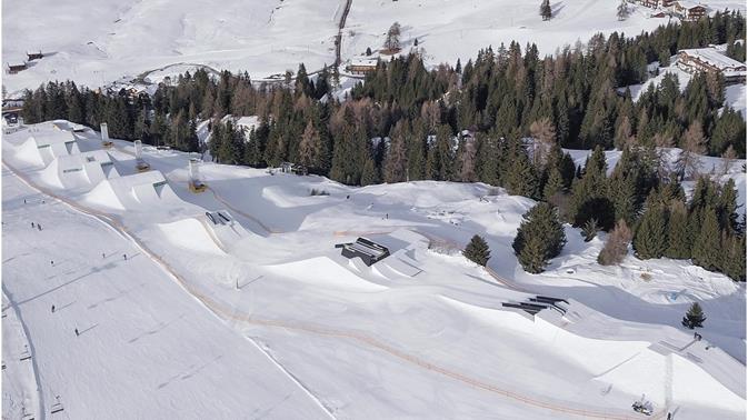 Seiser Alm / Alpe di Siusi Snowpark is a Thing of Beauty | FIS Snowboard