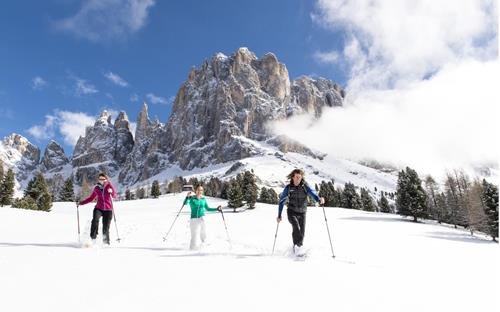 Snowshoeing in the snowy Dolomites and Seiser Alm