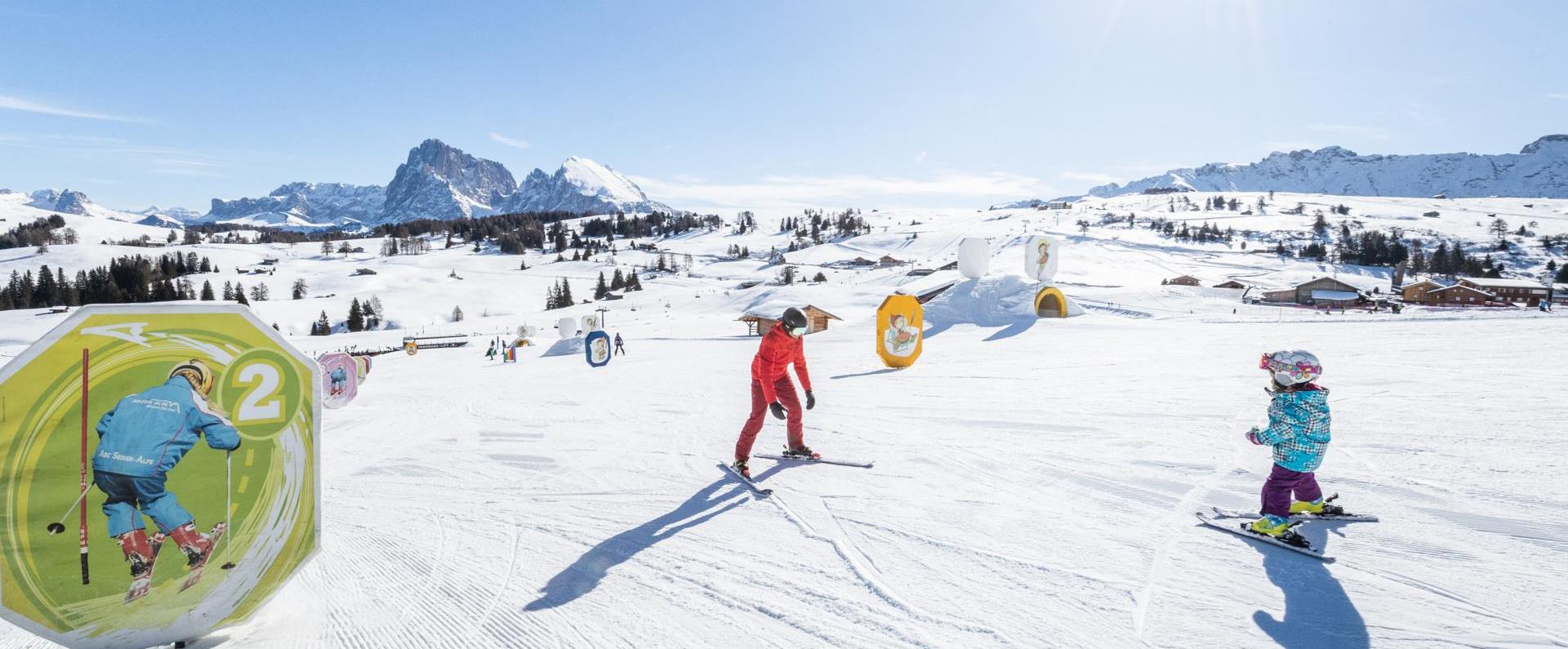 Divertimento invernale con la famiglia al Funpark Alpe di Siusi